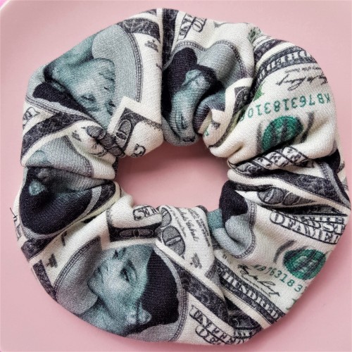 Scrunchie Rihanna, gumka do włosów